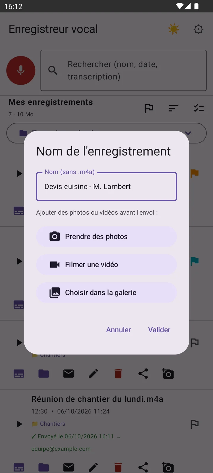 Fenêtre « Nom de l'enregistrement » avec les boutons Prendre des photos, Filmer une vidéo et Choisir dans la galerie